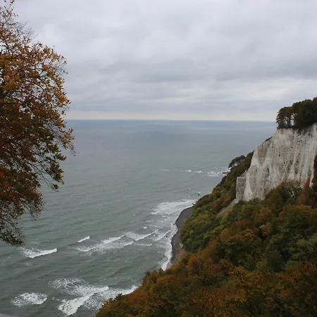 In An Der Ostseekueste Ruegens